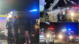Accident cumplit în Vâlcea: Doi tineri de 15 şi 22 de ani, morţi după ce au intrat cu maşina în stâlp. O altă pasageră de 14 ani a ajuns la spital