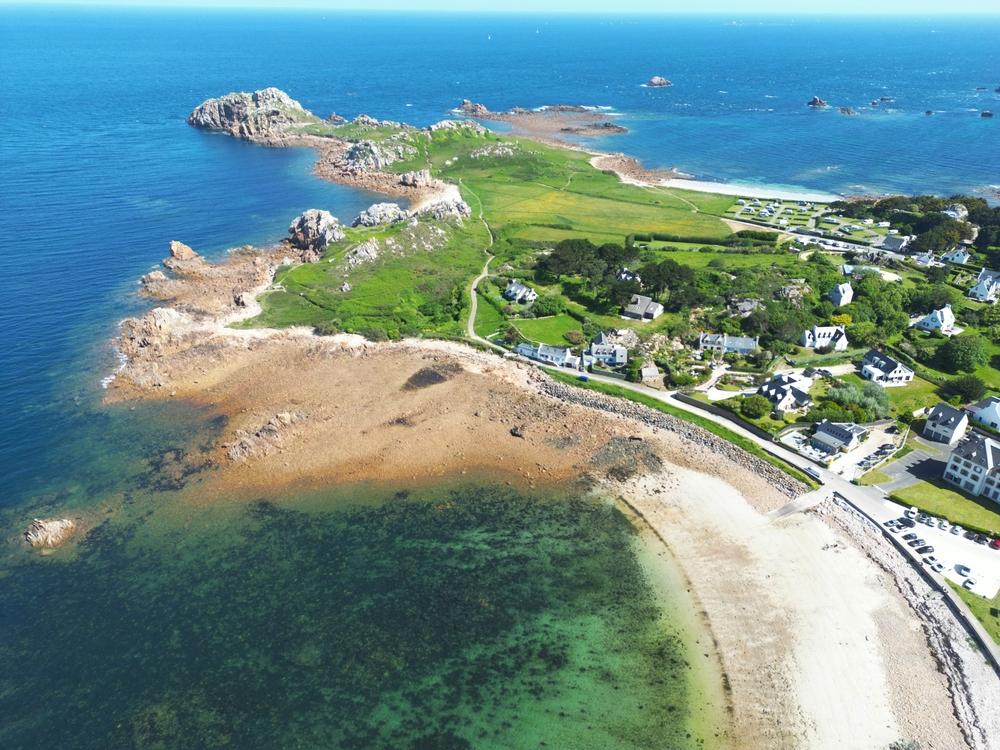 O comună din Europa cu doar 3.000 de locuitori vinde proprietăţi la malul mării începând cu 25.000 de euro