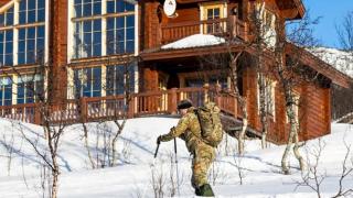 Casele de vacanţă ale unor politicieni ruşi închiriate de armatele din Norvegia şi Suedia pentru exerciţii NATO