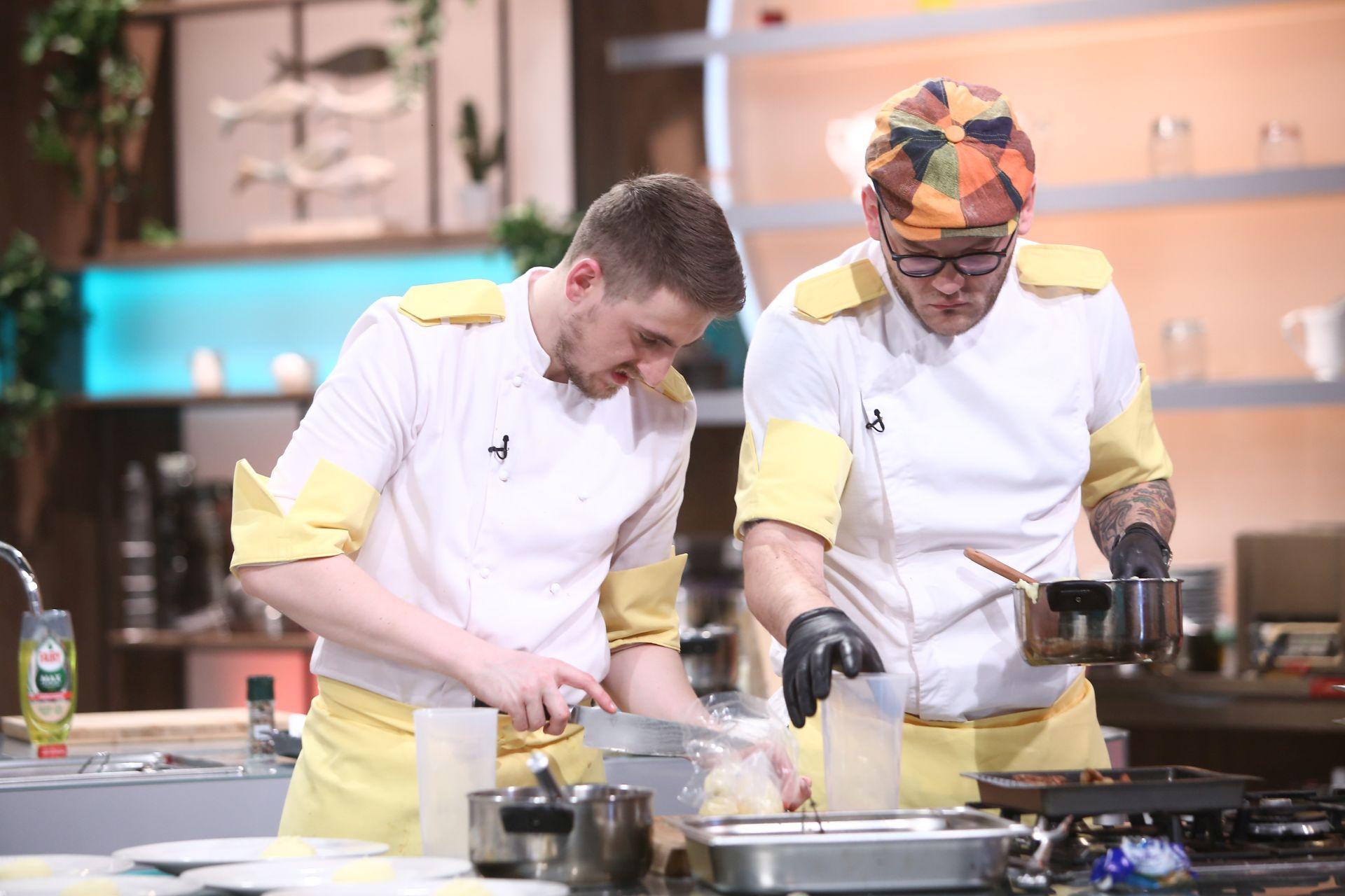 Battle-ul decisiv la Chefi la cuțite: diseară se stabilesc semifinaliștii sezonului 13 al show-ului culinar