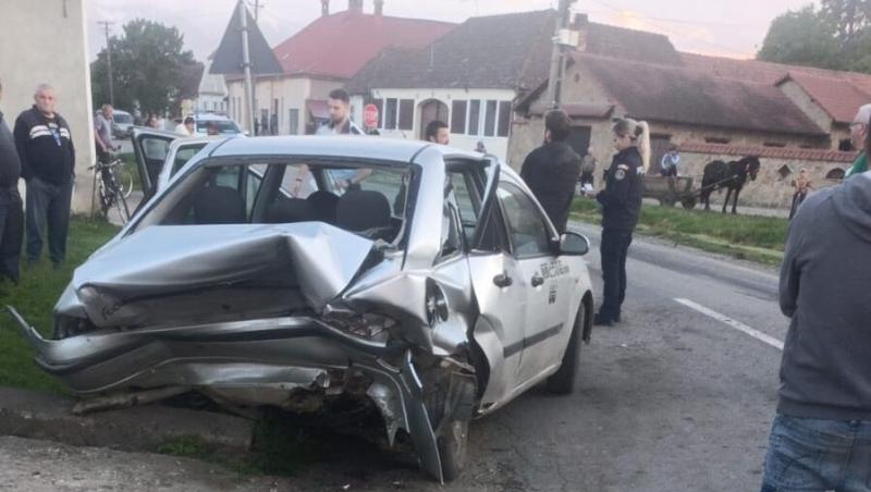 Un tată a intrat intenţionat cu maşina în vehiculul condus de fiul său, în Braşov. Scandalul început acasă s-a sfârşit în trafic
