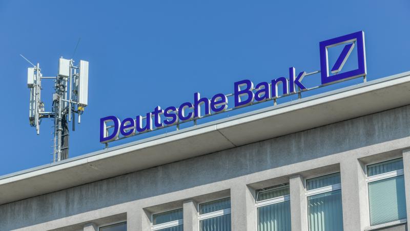 Activele, conturile, proprietățile şi acțiunile Deutsche Bank din Rusia vor fi sechestrate, a decis un tribunal rus