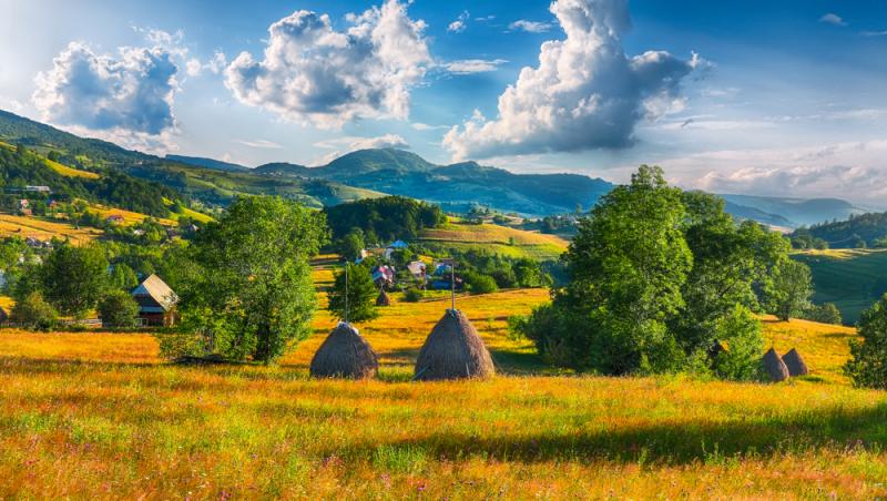 Singurele sate din România unde un metru pătrat se vinde cu peste 2.000 de euro. Le-au depăşit pe cele din jurul Capitalei
