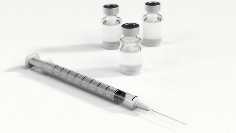 Un vaccin experimental împotriva HIV a reușit să neutralizeze virusul după numai două doze