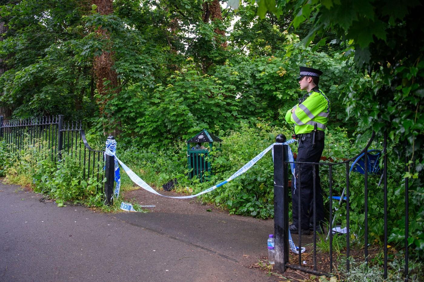 Un spion britanic acuzat că a lucrat pentru serviciile de informaţii din China, găsit mort într-un parc din Londra