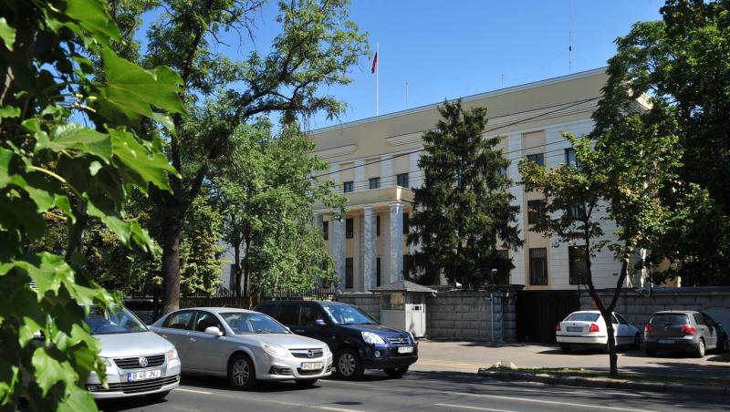 Diplomat rus, declarat persona non grata după arestarea unui român acuzat că a spionat armata şi a trimis date Ambasadei Ruse