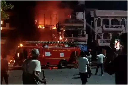 Şase bebeluşi, morţi într-un incendiu devastator care a cuprins un spital de copii din New Delhi, India Şase bebeluşi, morţi într-un incendiu devastator care a cuprins un spital de copii din New Delhi, India