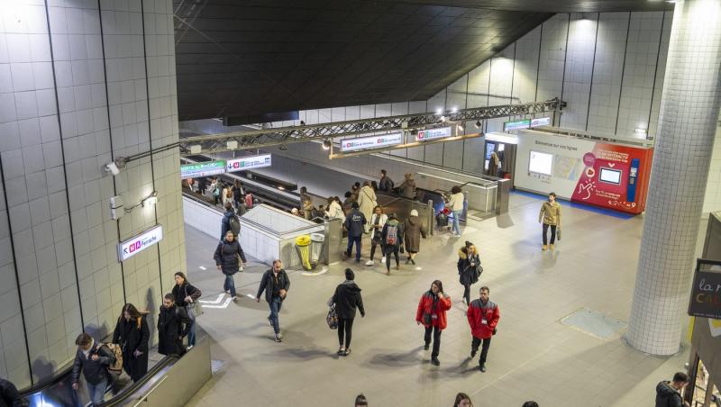Patru răniţi după un atac cu cuţitul la metroul din Lyon. Poliţia a arestat un suspect marocan