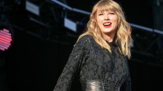 Începe turneul record al lui Taylor Swift în Europa. Cât costă un bilet la concertele din Paris