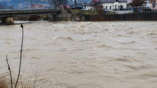 Alertă de inundații în România. Râuri din 9 județe, sub avertizare cod galben până vineri dimineaţă