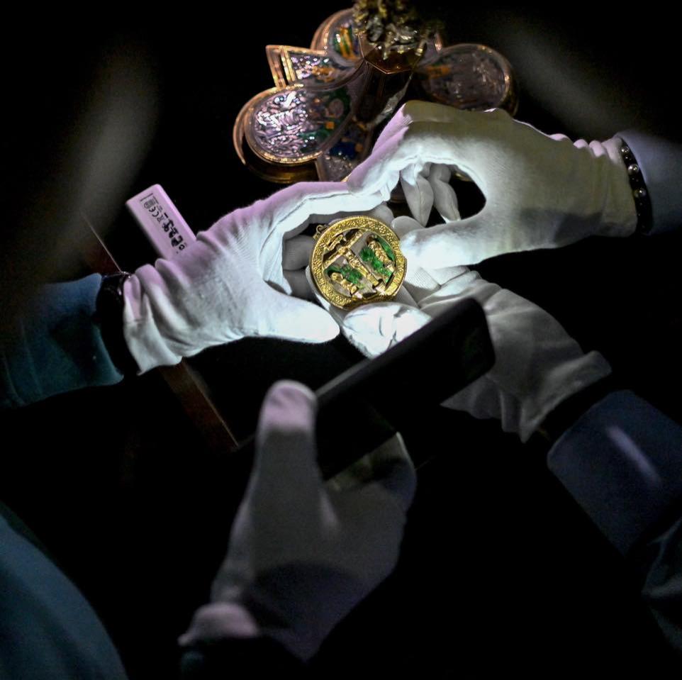 Aurul de la Brukenthal, expus în premieră la București. Unde poate fi admirată comoara din inima Transilvaniei