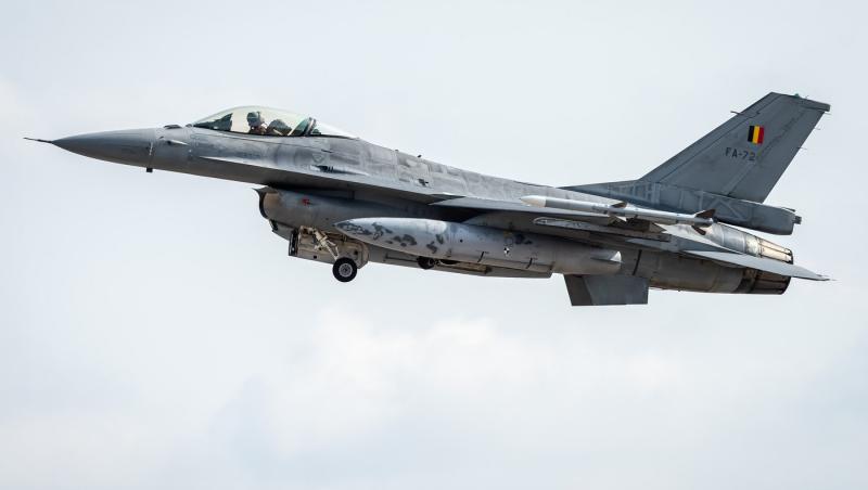 MApN dezminte că avioane F-16 pilotate de ucraineni ar fi efectuat zboruri de test de la Fetești spre Insula Șerpilor: "Ştire falsă"