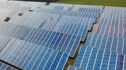 Un oraş din Spania vrea să transforme cimitirele în ferme solare. Autorităţile vor instala 7.000 de panouri fotovoltaice printre morminte