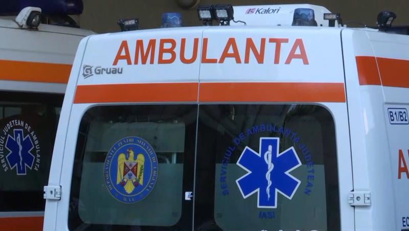 O bătrână de 80 de ani din Botoşani a ajuns la spital, după ce s-a urcat la volan şi a căzut cu maşina într-o râpă