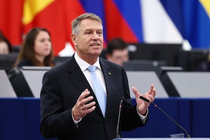 Iohannis, lăudat de ambasada SUA: Decizia de a-şi retrage candidatura e un exemplu al angajamentului de a asigura unitatea NATO