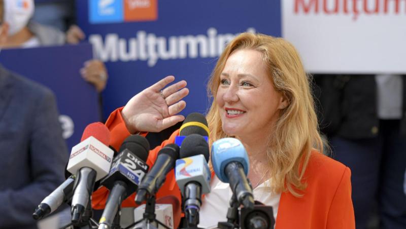 Elena Lasconi este noul preşedinte USR. Şi-a anunţat candidatura la preşedinţia României