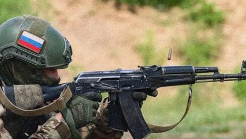Un soldat rus și-a ucis camaradul rănit în luptă. I-a tras un glonț în cap și și-a văzut de drum