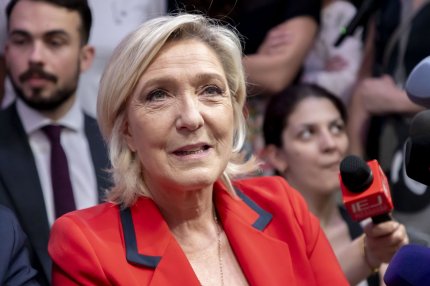 Macron nu va putea trimite trupe în Ucraina, dacă câştigăm alegerile, anunţă Marine Le Pen