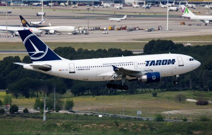 avion TAROM