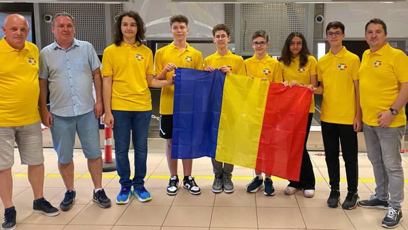 Olimpiada Balcanică de Matematică pentru Juniori. Campionii români s-au întors acasă cu o medalie de aur şi cinci de argint