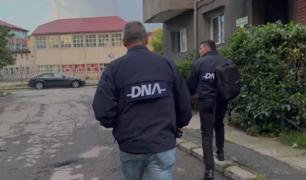 Dosarul angajaţilor MAI care făceau trafic cu migranţi: Vali Mitruş, reţinut. Suma primită pentru a emite acte de şedere