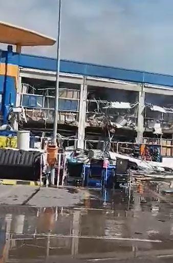 Explozie puternică la un magazin Dedeman din Botoșani