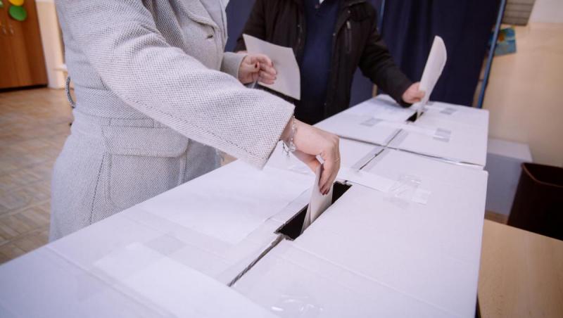 Rezultate vot Primăria Sector 1 Bucureşti. George Tuţă, pe locul 1 cu 36,29%. Clotilde Armand - 35,87%, după numărarea a 99,8% din voturi