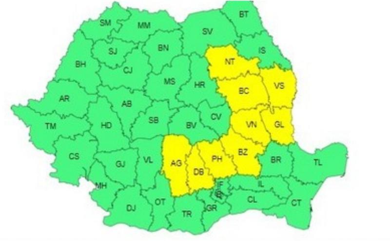 Descărcări electrice, averse, vijelii şi grindină în cea mai mare parte a Moldovei şi nordul Munteniei. Cum va fi vremea în Bucureşti