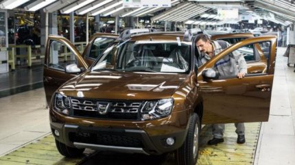 Dacia, afectată grav de lucrările de pe Valea Oltului. Suma pierdută de companie pentru fiecare săptămână în care circulaţia va fi închisă