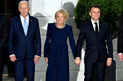 Macron și Jill Biden s-au ținut de mână la Casa Albă. Imaginile devenite virale