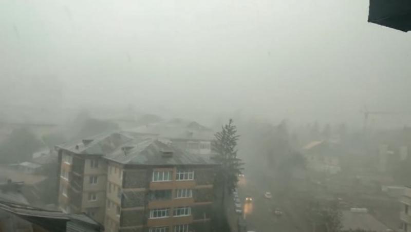 Cod galben de furtună în Bucureşti. Ce alte zone vor mai fi afectate