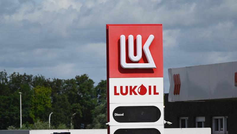 Slovacia şi Ungaria spun că Ucraina a oprit tranzitul petrolului pentru grupul rusesc Lukoil