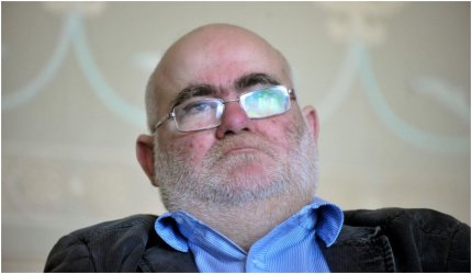 Tot mai multe reclamaţii la Parchet în cazul profesorului Alfred Bulai, acuzat că abuza sexual studente