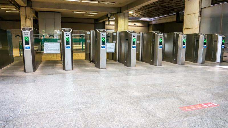 Cartelele contactless de metrou vor putea fi reîncărcate online. Cum funcţionează noua platformă Metrorex