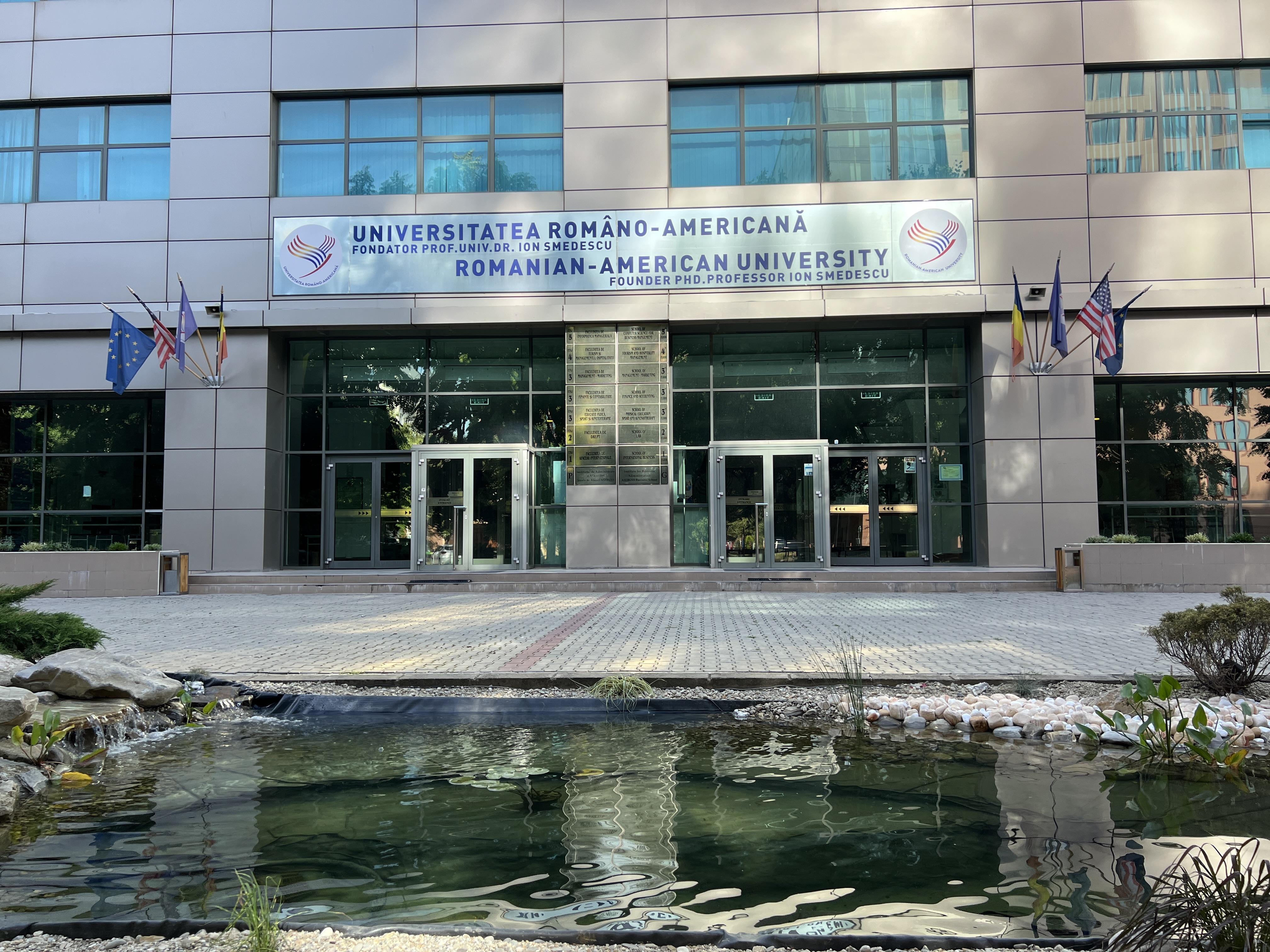 (P) Admiterea de toamnă la Universitatea Româno-Americană: înscrierile sunt deschise până pe 13 septembrie