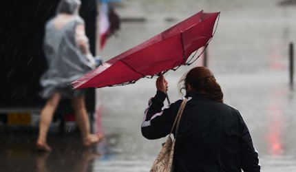 HARTĂ. Cod galben de furtună în cinci judeţe din ţară, valabil până joi. Vreme instabilă în Capitală