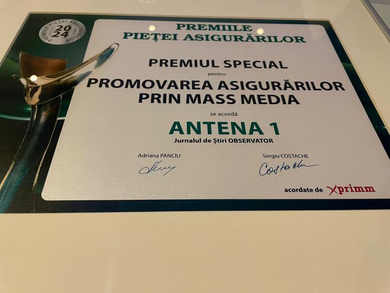 Antena 1, "Televiziunea Anului" la Gala Premiilor Asigurarilor & Pensiilor Private. Reporterul Observator Mădălina Chiţac a ridicat premiul