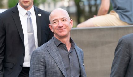 Câți bani au pierdut bogații lumii după prăbușirea pieţelor bursiere. Cel mai afectat a fost Jeff Bezos