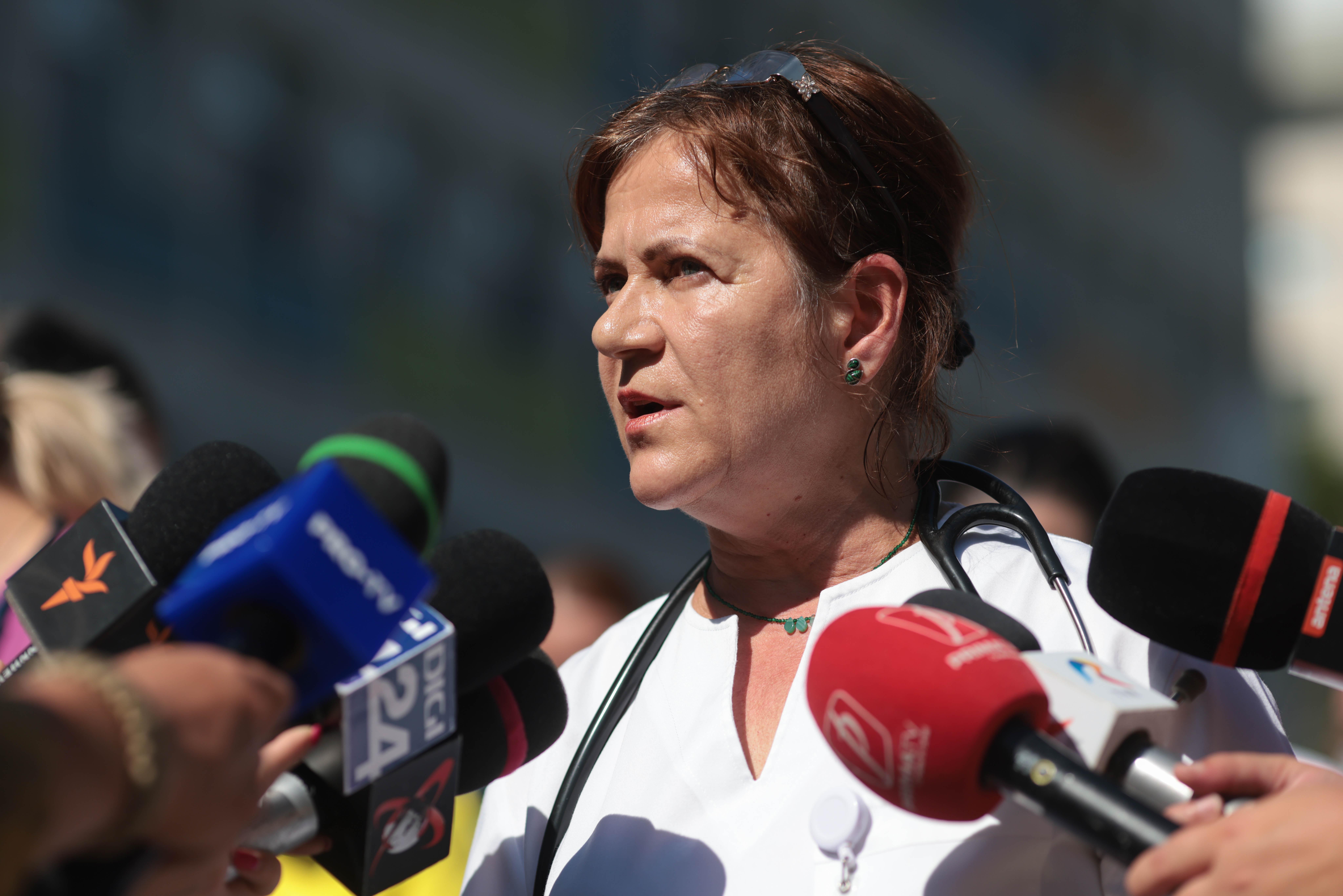 Mai mulți medici de la ATI Pantelimon și-au anunțat demisiile din gărzi, după ce două doctorițe au fost acuzate de omor cu premeditare. Ce se întâmplă cu pacienții
