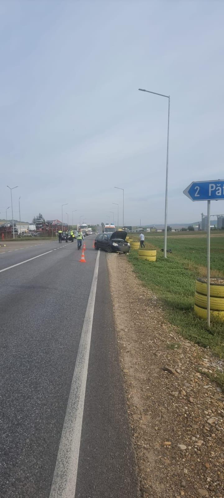 O mamă cu doi copii mici în mașină. accident înfiorător pe Drumul Morții E85, în Suceava