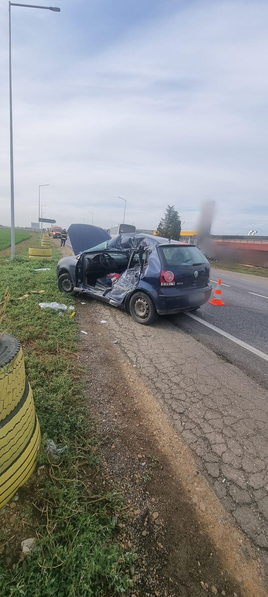 O mamă cu doi copii mici în mașină. accident înfiorător pe Drumul Morții E85, în Suceava