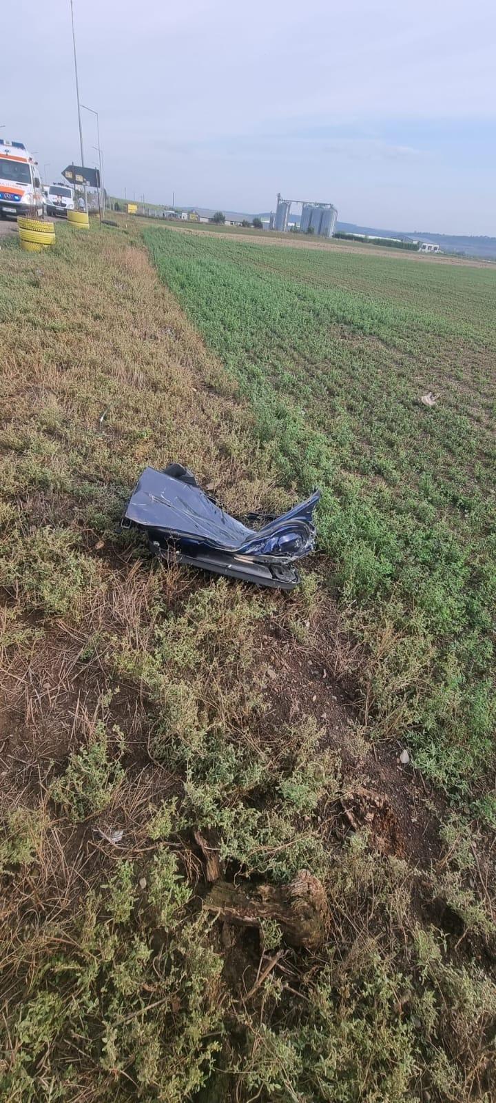 O mamă cu doi copii mici în mașină. accident înfiorător pe Drumul Morții E85, în Suceava