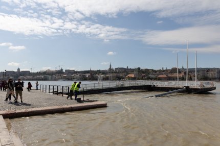 Restricţii de circulaţie în Ungaria, din cauza inundaţiilor. Nivelul Dunării creşte alarmant. Atenţionare de călătorie emisă de MAE