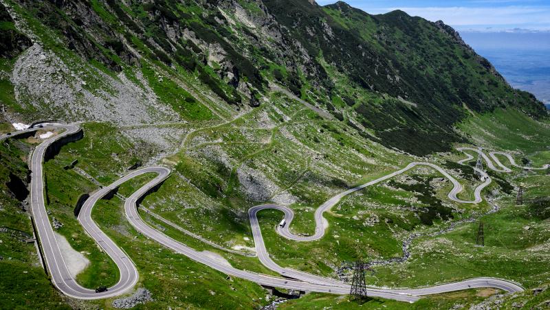 Sfârşit tragic pentru un tânăr de 34 de ani. S-a prăbuşit de la mare înălţime, pe Transfăgărăşan, în zona unui viaduct