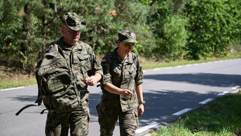 Polonia vrea să doboare rachete ruseşti deasupra Ucrainei, dar se teme să o facă fără acordul aliaţilor NATO care sunt rezervaţi