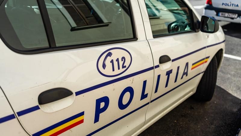 Accident grav provocat de un poliţist băut în 2 Mai. O tânără de 21 de ani şi un copil de 2 ani au fost răniţi