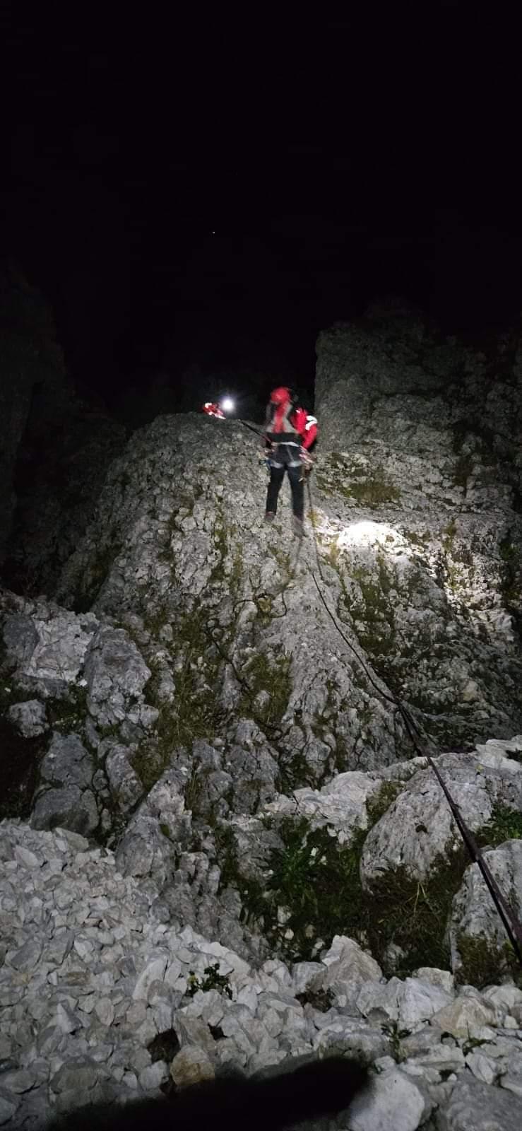 Bărbat salvat de salvamontiști din Piatra Craiului