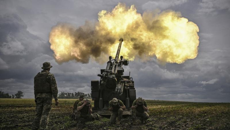 Bombardament rusesc în Liov, un oraş aflat la peste 1.000 km de linia frontului. Şapte morţi, printre care 3 copii şi 38 de răniţi în urma atacului