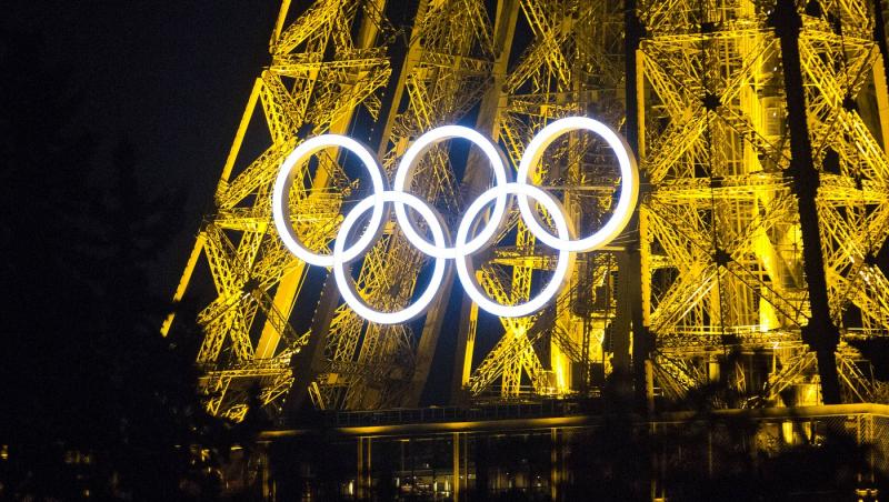 Inelele olimpice rămân pe Turnul Eiffel cel puţin până în 2028. Ce se întâmplă cu creuzetul olimpic