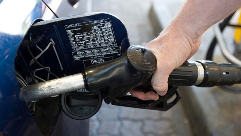 Care sunt preţurile la carburanţi astăzi, 10 ianuarie 2025. Preţul la motorină a crescut cu 4 bani pe litru